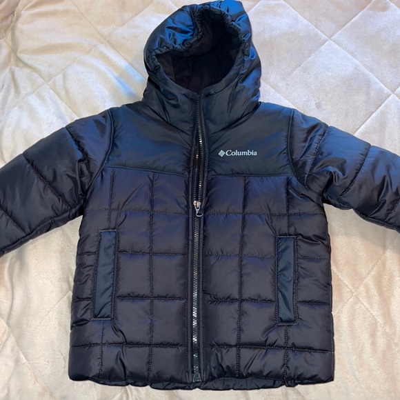 Columbia Puffect II Puffer Full Zip Coat w Hood in Black